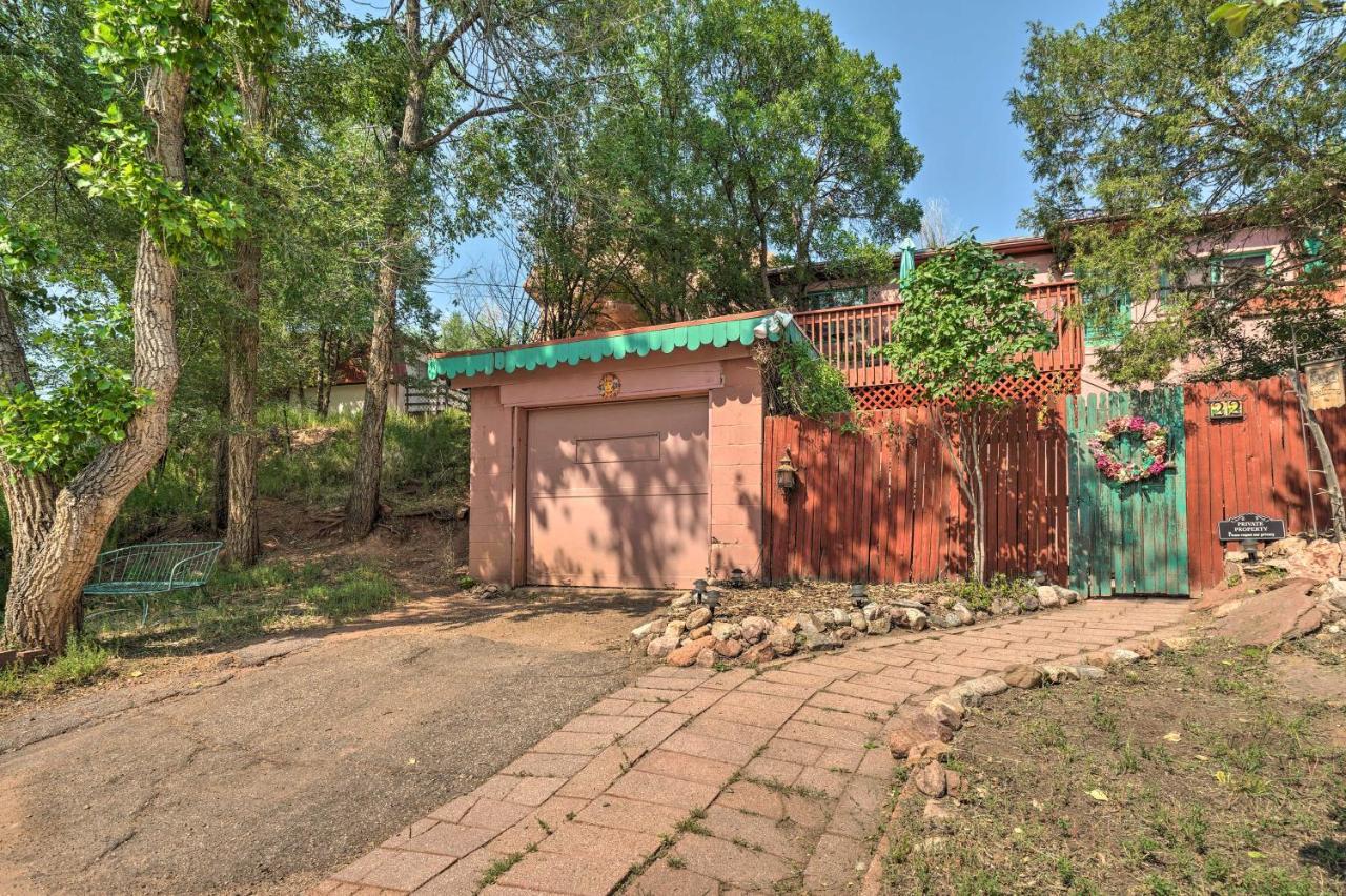 Colorful Bungalow By Pikes Peakandgarden Of The Gods Manitou Springs Exterior foto