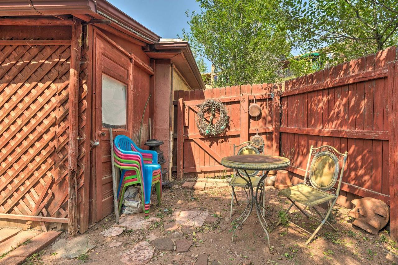 Colorful Bungalow By Pikes Peakandgarden Of The Gods Manitou Springs Exterior foto