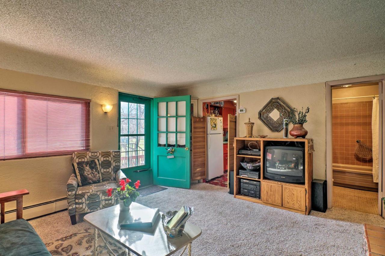 Colorful Bungalow By Pikes Peakandgarden Of The Gods Manitou Springs Exterior foto